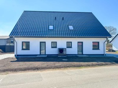 Neubau Doppelhaushälfte Erstbezug!