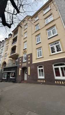 3-Zimmer-Altbauwohnung in Hamburg-Eimsbüttel – Kapitalanlage mit Entwicklungspotenzial