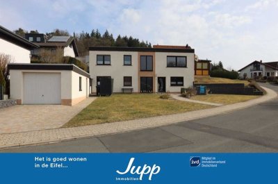 Schönes Einfamilienhaus mit Garage, Wintergarten und Aussicht über das Obere Kylltal, Jünkerath 50