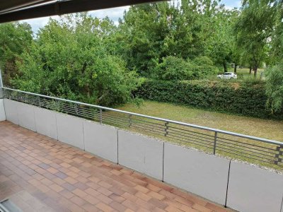 Sehr schöne,helle und zentral gelegende 3,5 Zimmer Wohnung