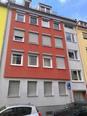 Charmante 2,5-Zimmer Maisonette-Wohnung im 4. OG in Nürnberg-Wöhrd