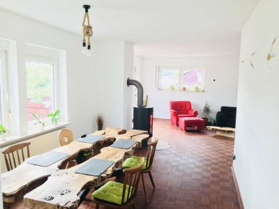4 ZKB-Wohnung mit Südbalkon, modernem Bad und Parkett