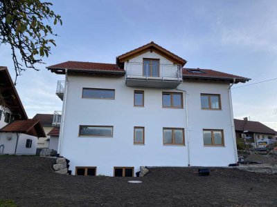 Moderne 4-Zimmer Neubauwohnung im 1. OG in Polling