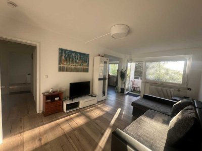 Modernisierte sonnige 2 Zimmerwohnung mit Balkon