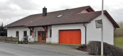 NEU inseriert ***Schönes, helles Einfamilienhaus*** in der Gemeinde Hohenthann