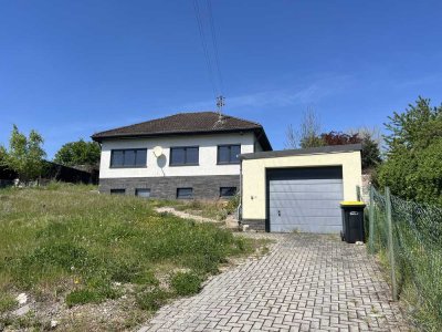 Alternative zum NEUBAU: Grundsaniertes freistehendes EFH mit ca. 206 m² Wohnfläche, Garage u Garten