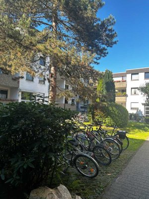 Provisionsfrei: Attraktive 3-Zimmerwohnung (Alt-Refrath) mit Balkon & Garage am Gierather Wald