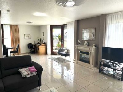 Penthouse! 3 Zimmer Maisonette-Eigentumswohnung mit großer Dachterrasse in fußläufiger Stadtlage