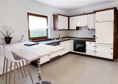 Gemütliche ca. 95 m2 große 3-Zimmer Wohnung mit Terrasse in Prien