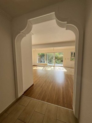 Schöne Erdgeschosswohnung mit Terrasse und Garten in ruhiger Lage