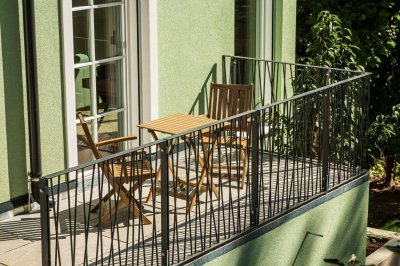 1180 WIEN/Pötzleinsdorfer Schlosspark: Exklusive, möblierte 2-Zi-Terrassen-Wohnung / Exclusive, fully furnished 2-room terrace apartment