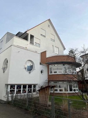 Schöne 2-Zimmer-Wohnung mit großem Balkon in zentraler Lage von Esslingen