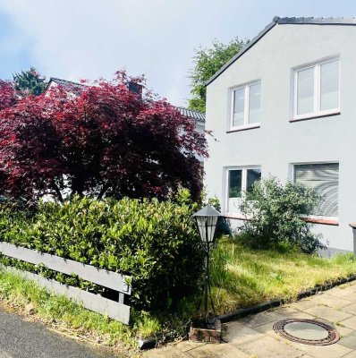 Sonniges 5- Zimmer- Familiendomizil in ruhiger Wohnlage inkl. Garage