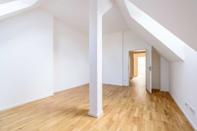 Herrschaftliche Aussicht über 2 Etagen im Erstbezug nach Kernsanierung