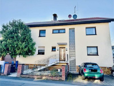 Gepflegtes 3-Parteien MFH in ruhiger Lage