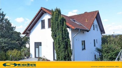 Großzügige 3-Zimmer-Dachgeschosswohnung in angenehmer und ruhiger Wohnlage am Ortsrand.