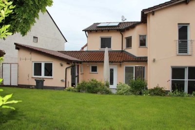 Einfamilienhaus aus den 1950er-Jahren mit Garage in Bad Kreuznach-Bosenheim zu vermieten
