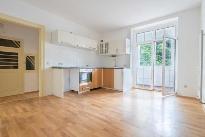 wunderschöne Altbauwohnung mit Garten & privatem Hobbyraum o. Partykeller
