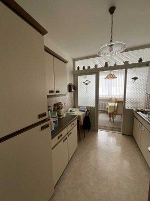 Helle 3-Zimmerwohnung mit Altbau-Charme in Leverkusen