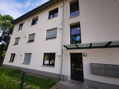 Moderne 4-Zimmer DG Wohnung mit EBK und Keller in Liederbach