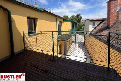 Stilvoll wohnen im Biedermeierhaus – 3-Zimmerwohnung mit Balkon und begehbarem Schrankraum
