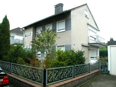 Freistehendes Ein- bis Zweifamilienhaus im Zentrum von Leichlingen, Märzgäßchen 5