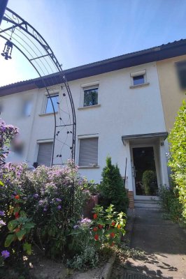 Reserviert: Haus statt Wohnung? Kleines Reihenmittelhaus für Individualisten