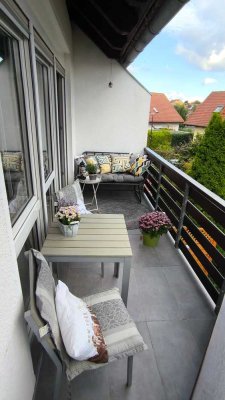 Preis VB-Provionsfreie, tolle & sehr gepflegte teilmöbilierte 3-Raum-Wohnung Jena Cospeda, Südbalkon