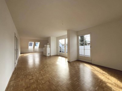 Salzburg/Aigen: Helle 4-Zimmer-Dachgeschosswohnung in Ruhelage!