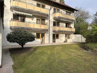 Charmante Gartenwohnung mit großer Terrasse und viel Platz