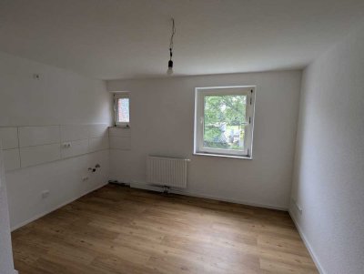 Sanierte 2-Zimmer Wohnung mit großer Küche