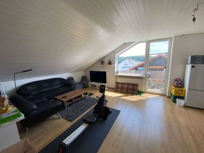 Geräumige und helle 2-Zimmer-Dachgeschosswohnung