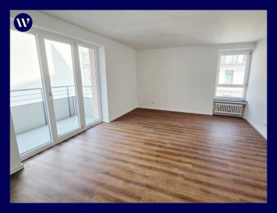 Frisches Wohngefühl! Modernisierte 3-Zimmer-Wohnung! Balkon, neues Bad, neuer Boden, Aufzug