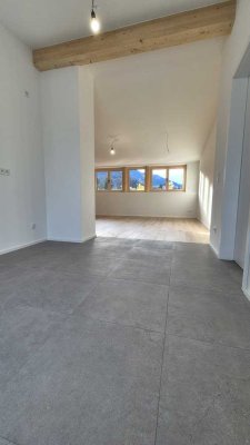 Neubau-Penthouse – Erstbezug mit atemberaubendem Kaiserblick & einzigartig hochwertiger Ausstattung