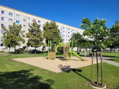 Geräumige 3-Raum-Wohnung mit kleinem Hauswirtschaftsraum!