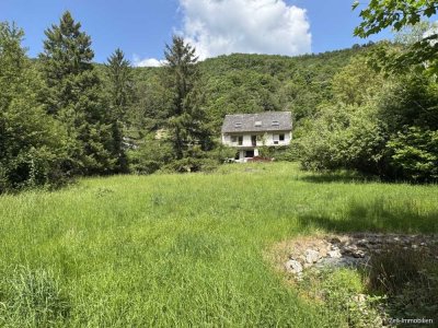 Seltene Gelegenheit! - Interessantes Objekt mit ca. 6.105 qm großem Gartengrundstück