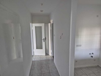 Helle 3-Zimmer-Wohnung in gepflegtem 3-Parteienhaus in Mülheim-Saarn