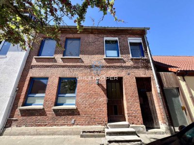 Sanierungsbedürftiges Reihenhaus mit Potenzial – ideal für Handwerker