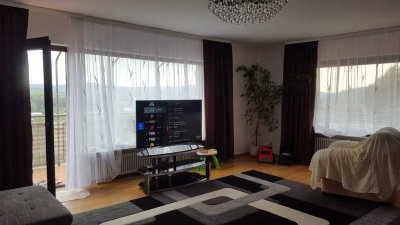 EG Wohnung mit großem Sonnenbalkon und Stellplatz