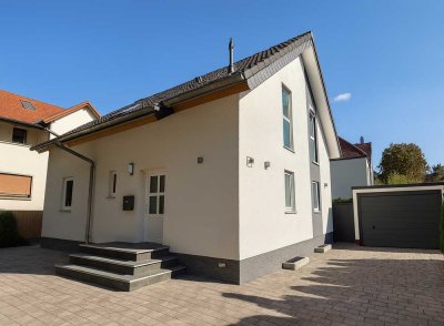 Modernes Einfamilienhaus mit PV-Anlage, Keller, Klimaanlage und Garage in Markkleeberg