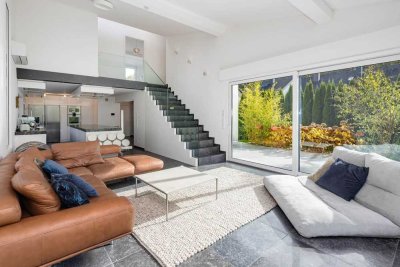 Lichterfülltes Architektenhaus mit hochwertiger Ausstattung und sonnigem Garten