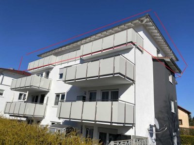 Dachgeschoßwohnung mit 5 Zimmern, 2 Balkonen und Tiefgaragen Stellplatz