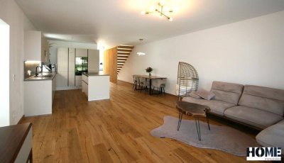 familienfreundlich wohnen, professionell arbeiten im Nebengebäude, entspannen auf der Terrasse