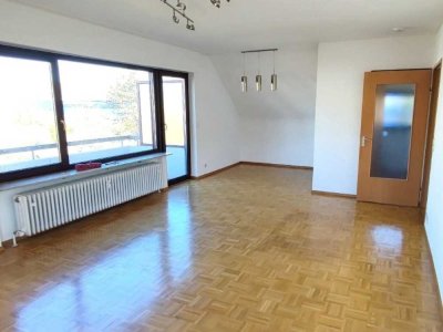 Stuttgart-Hedelfingen 2½-Zimmer-Wohnung mit Balkon und Garage – sofort bezugsfrei!