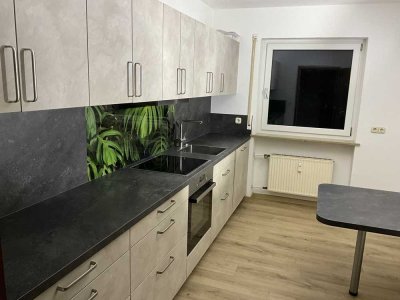 Helle 3-Zimmer Erdgeschosswhng. mit Balkon in Igensdorf-OT