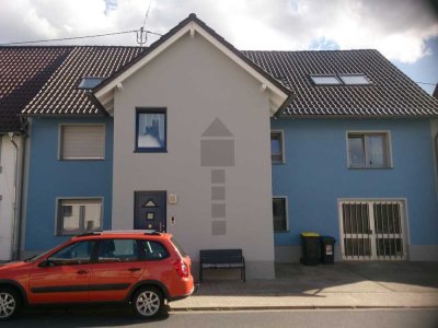 3 Zimmer Küche Bad vollmöbliert und komplett renoviert 750€ kalt