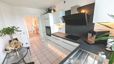 Wohnen in der Sieker-Schweiz- helle 3-Zimmer Wohnung mit Blick über Bielefeld+ Einbauküche + Carport