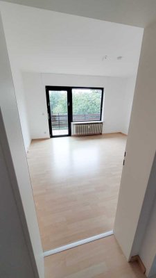 Exklusives Angebot: Helle Wohnung, Balkon mit Panorama, moderne Küche!