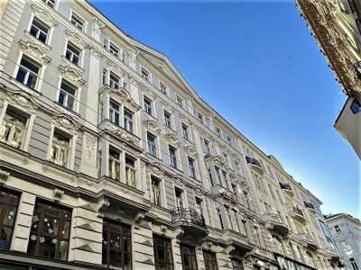 AM GRABEN-NÄHE, 95 m2 Altbau mit Balkon, 2 Zimmer, Komplettküche, Wannenbad, Parketten, 4. Liftstock, Flügeltüren, Spiegelgasse