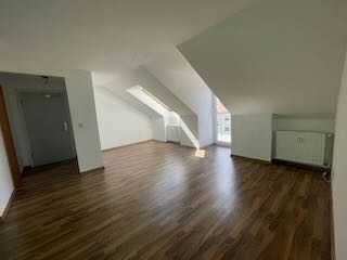 Helle 4-Zimmer Dachgeschosswohnung in Bindlach, OT Bindlacher Berg